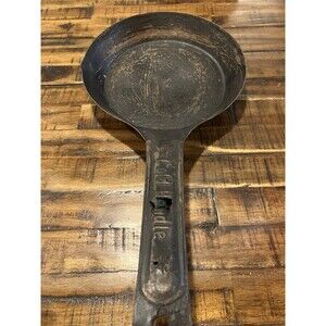 Cold Handle Cowboy Skillet 8” Cold Handle No. 40